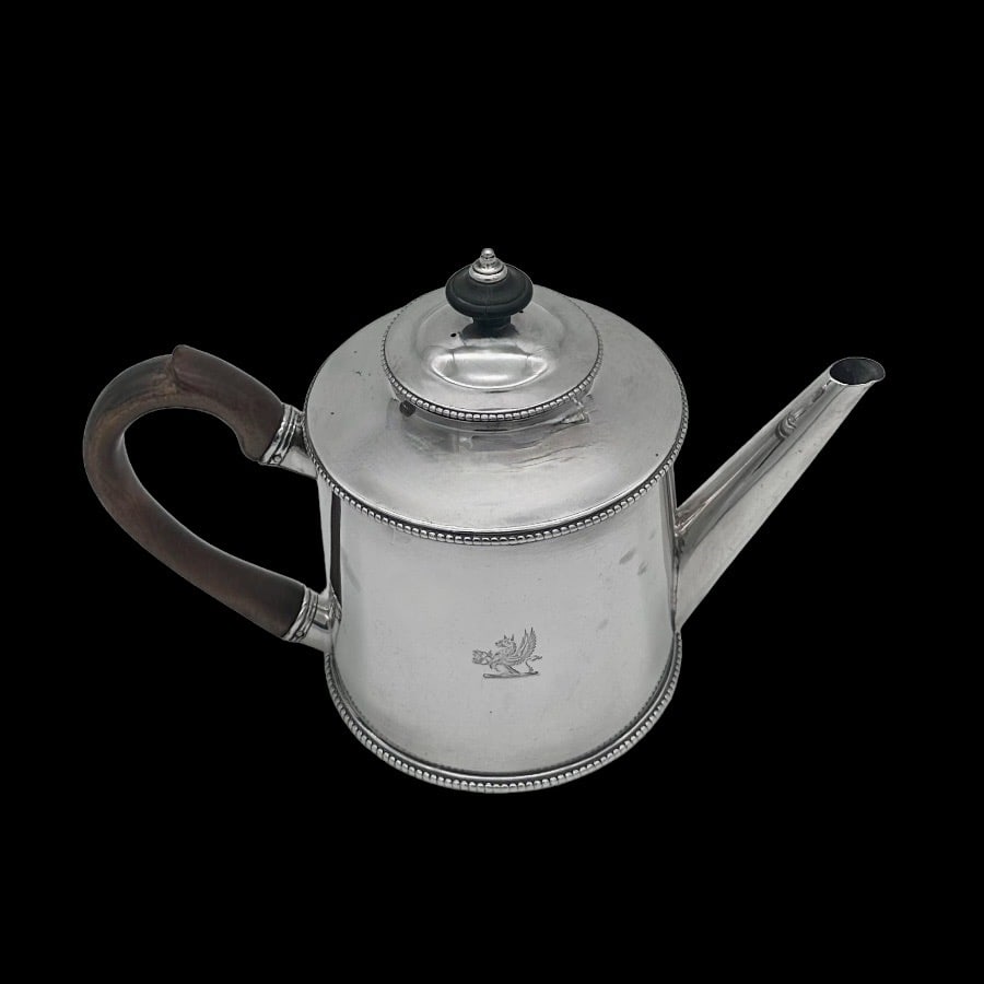 18th Century Antique George III Silver Teapot London 1776 William Cattell (1 of 10)
