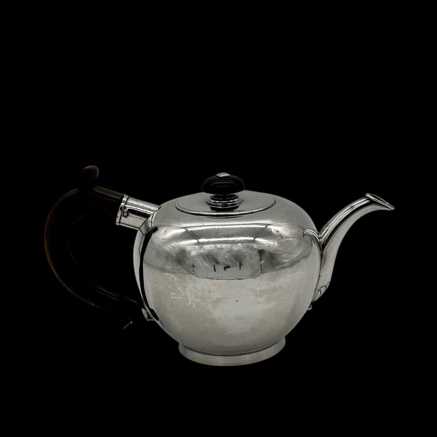 Early 18th Century Antique George I Silver Bullet Teapot Exeter Joseph Collier - 2
