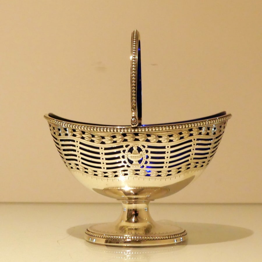 18th Century Antique George III Sterling Silver Sugar Basket London 1780 William Holmes - 2