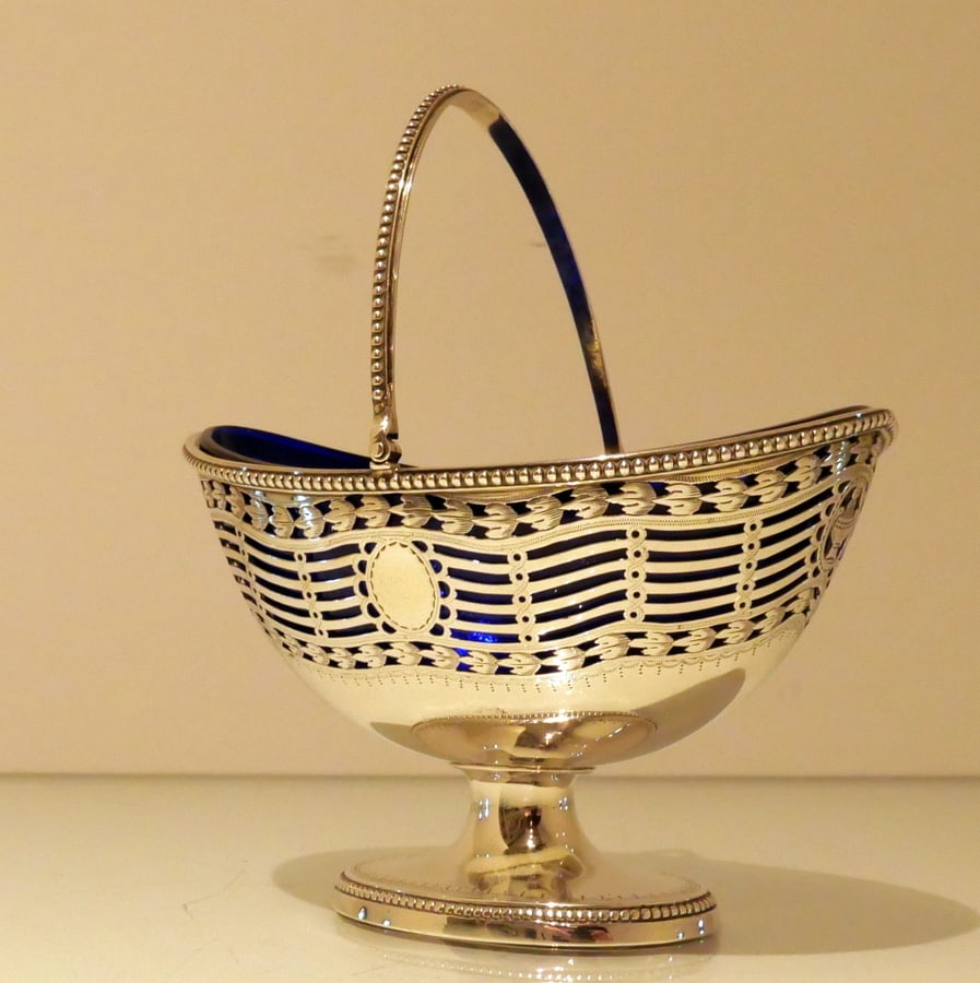 18th Century Antique George III Sterling Silver Sugar Basket London 1780 William Holmes - 7