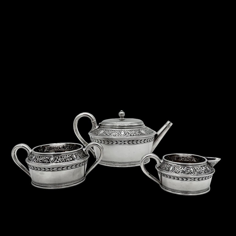 19th Century Antique Victorian Sterling Silver Three Piece Bachelor Teaset London 1884 Frederick: Title:19th Century Antique Victorian Sterling Silver Three Piece Bachelor Teaset London 1884 Frederick Courthope Description:Description Rare and incredibly fine Victorian silver bachelor teaset desig