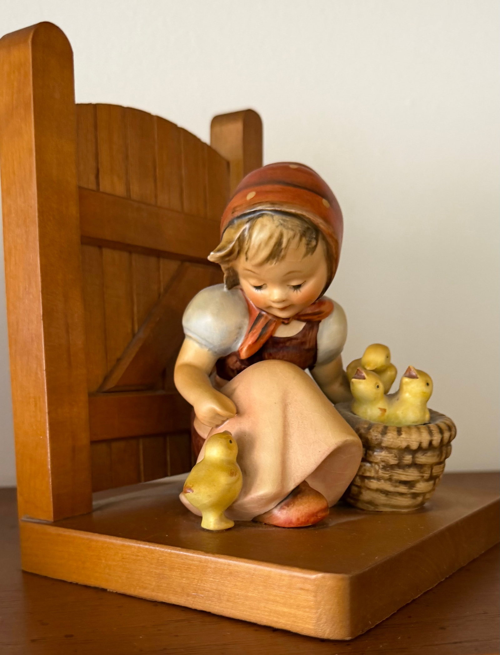 Hummel Goebel Bookends, Boy with Rabbits and Girl with Chicks - 5