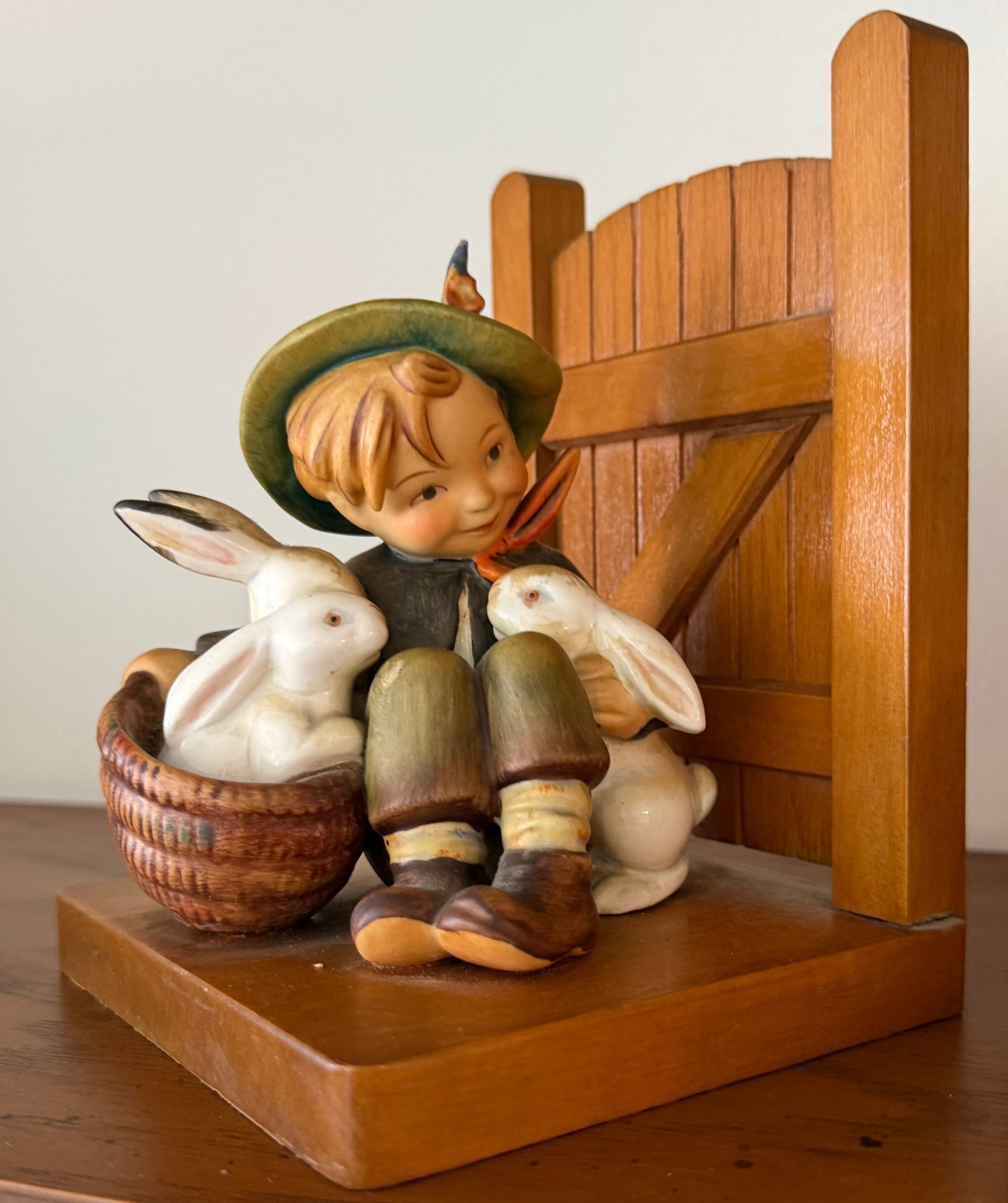 Hummel Goebel Bookends, Boy with Rabbits and Girl with Chicks - 6