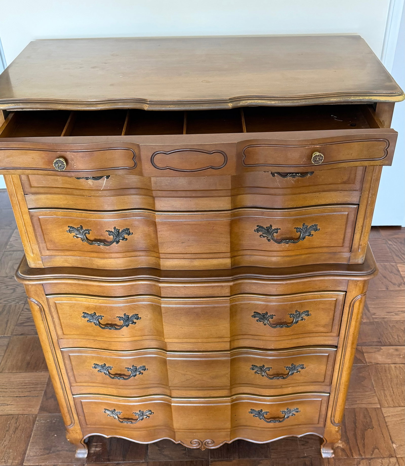 French Provincial Style Stacked Chest of Drawers, Mid 20th Century - 3