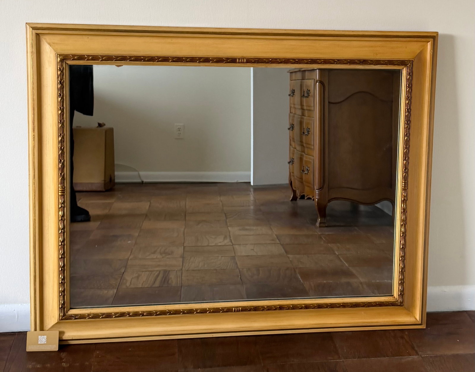 Giltwood Framed Wall Mirror - 3