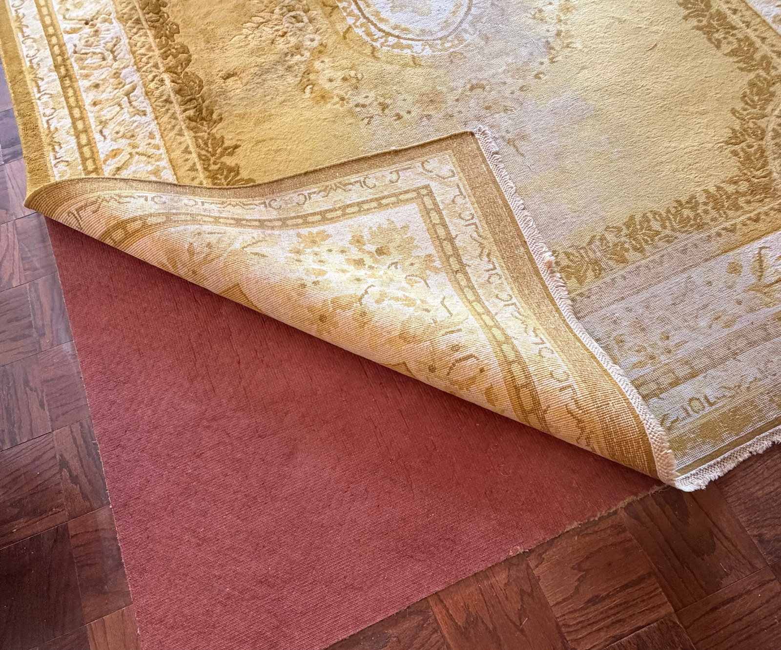 Large Traditional Gold & White Area Rug - 3
