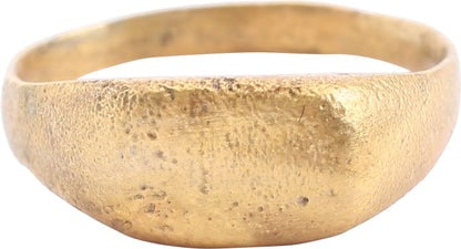 VIKING WOMAN WARRIOR’S RING 800-1000 AD: Title: VIKING WOMAN WARRIOR’S RING 800-1000 AD Description: Gilt bronze, size 6 with slightly rounded face band flarin to the thick shoulders. Thick raised lozenge shaped bezel. This is a woman&