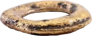 RARE VIKING BEARD RING, 10th-11th C.AD JEWELRY: Title: RARE VIKING BEARD RING, 10th-11th C.AD JEWELRY Description: Gilt bronze. Provincial made, 2.0mm thick. 0.31". 7.9mm inside dimension, 12.1mm, 0.51" outside. The use of beard rings by Viking war