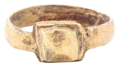 ROMAN PROSTITUTE’S RING 1ST-3RD CENTURY AD, SIZE 7 1/2: Title: ROMAN PROSTITUTE’S RING 1ST-3RD CENTURY AD, SIZE 7 1/2 Description: Size 7 1/2. 4.2mm rounded face band, flaring to the shoulders and topped with garnish pyramidal form bezel, comically e