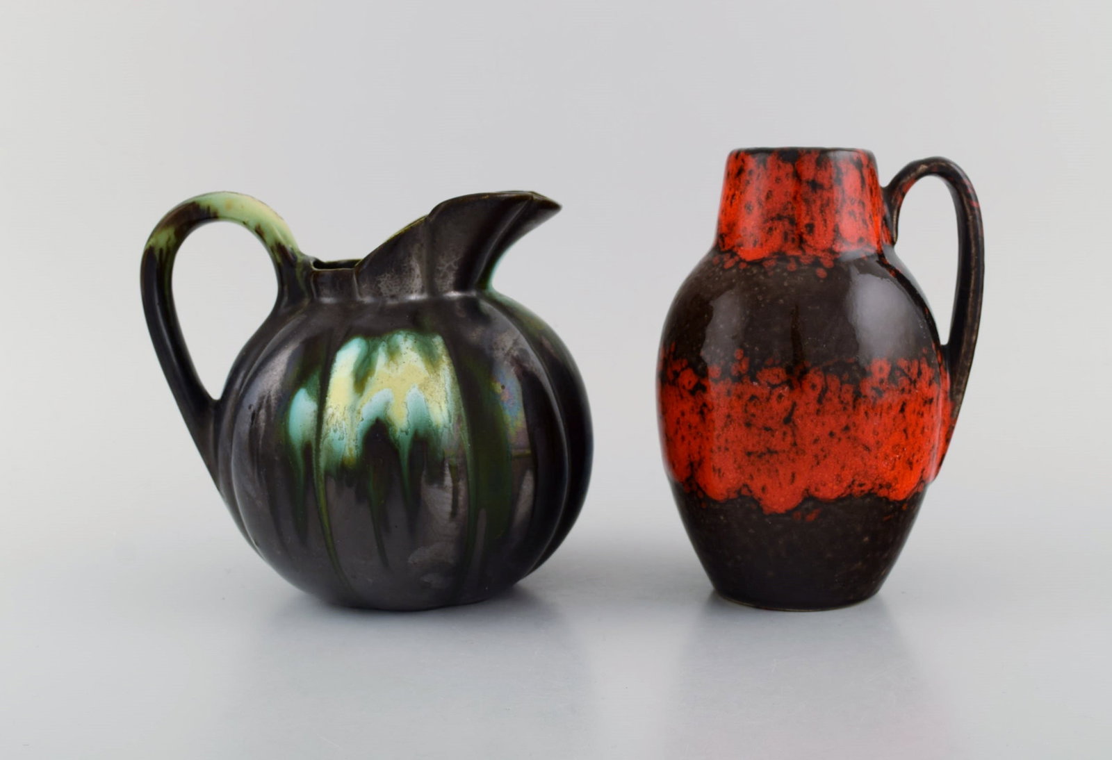 Five retro jugs in glazed ceramics. Beautiful glazes and shapes. Belgium, 1960s / 70s. - 2