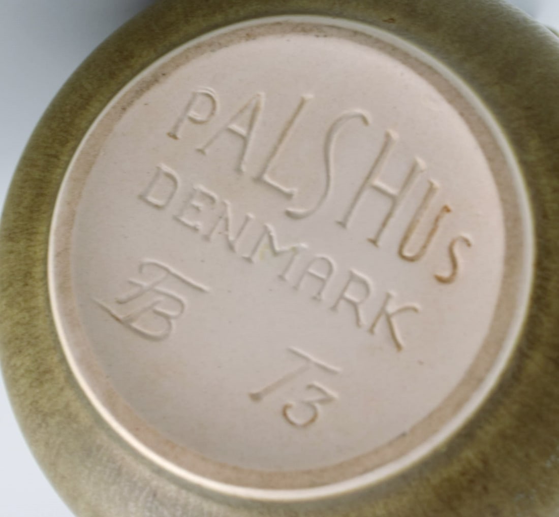 Frode Blichfeldt Bahnsen for Palshus. Teapot in glazed stoneware with wicker handle. Beautiful glaze - 6