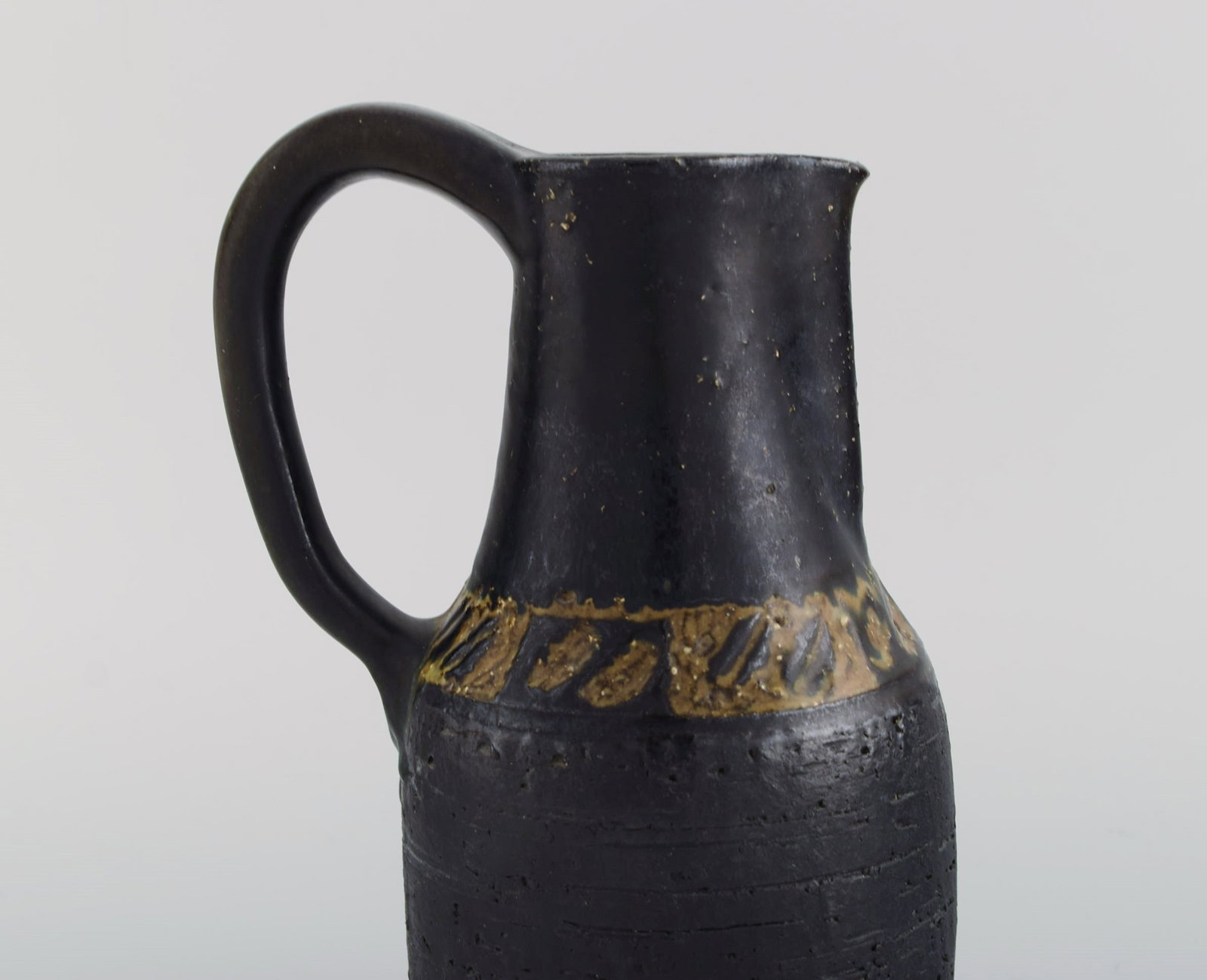 Danish ceramist. Two unique jugs in glazed stoneware. 1960s / 70s. - 6