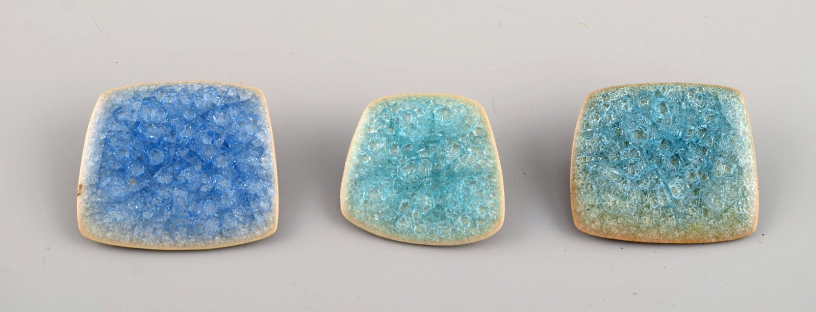 Ole Bjørn Krüger (1922-2007), Danish sculptor and ceramicist. Eight unique brooches in - 3