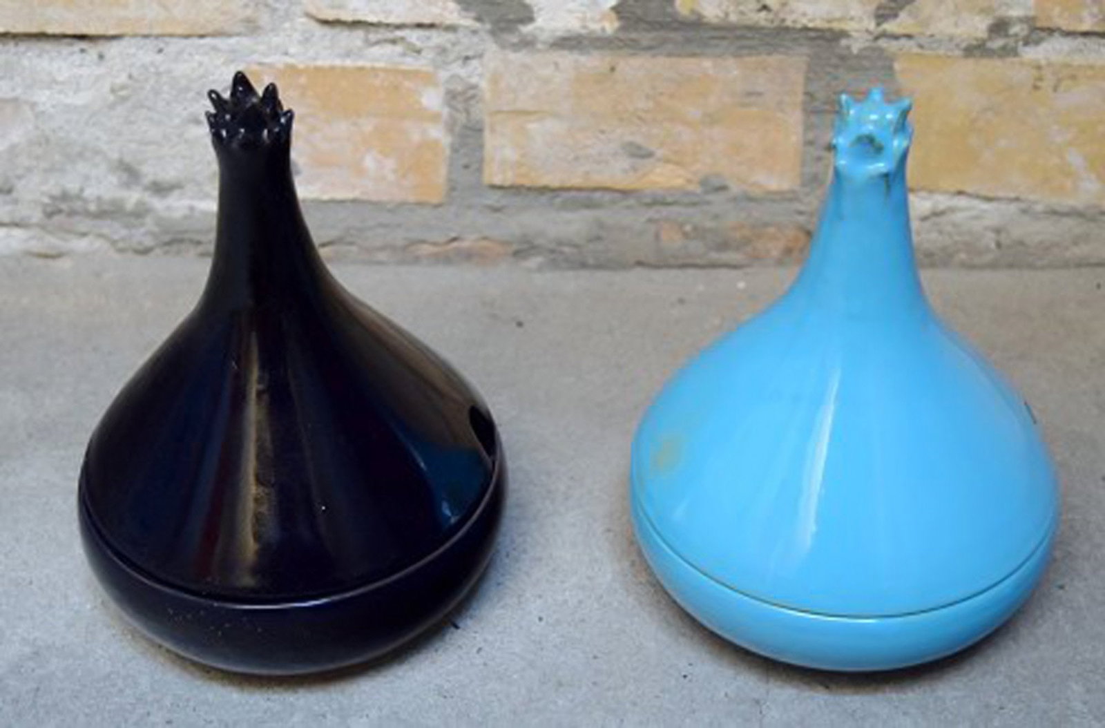 Bjorn Wiinblad 'Boheme' service of glazed earthenware decorated in blue colors. - 6
