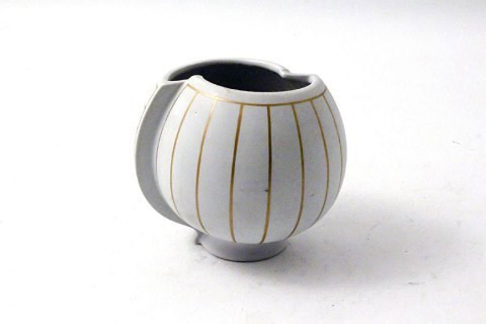 Wilhelm Kaage, Gustavsberg, Surrea vase.: Brand: Gustavsberg Wilhelm Kaage, Gustavsberg, Surrea vase. Height 12 cm. In perfect condition. Reserve: $294.00 Shipping: Domestic: Shipping rates are determined by destination International: Foreign
