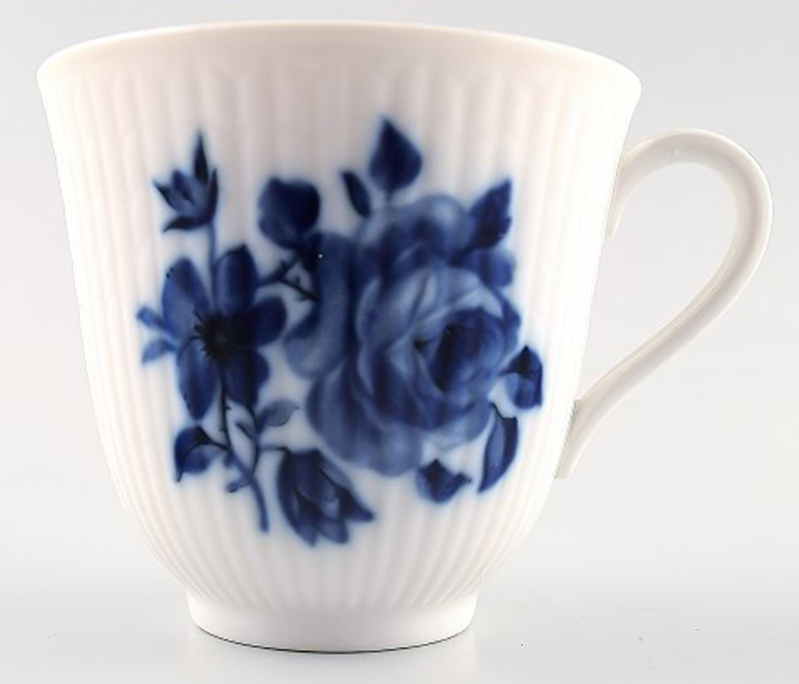 12 p. Rörstrand Blue rose mocha service. - 4