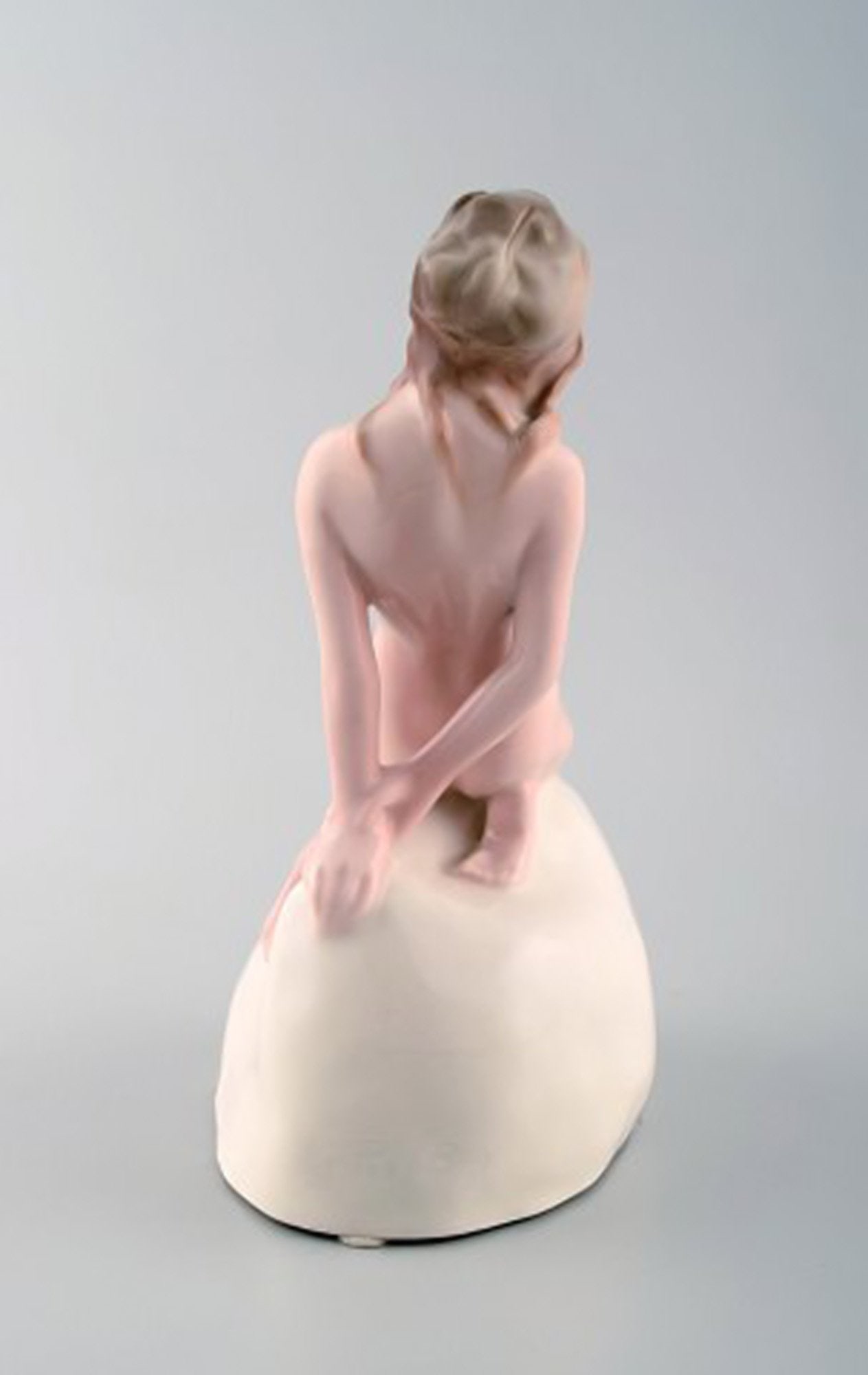 Vicken von Post for Rörstrand, Rare art deco figure in porcelain. Young nude woman on stone. - 4