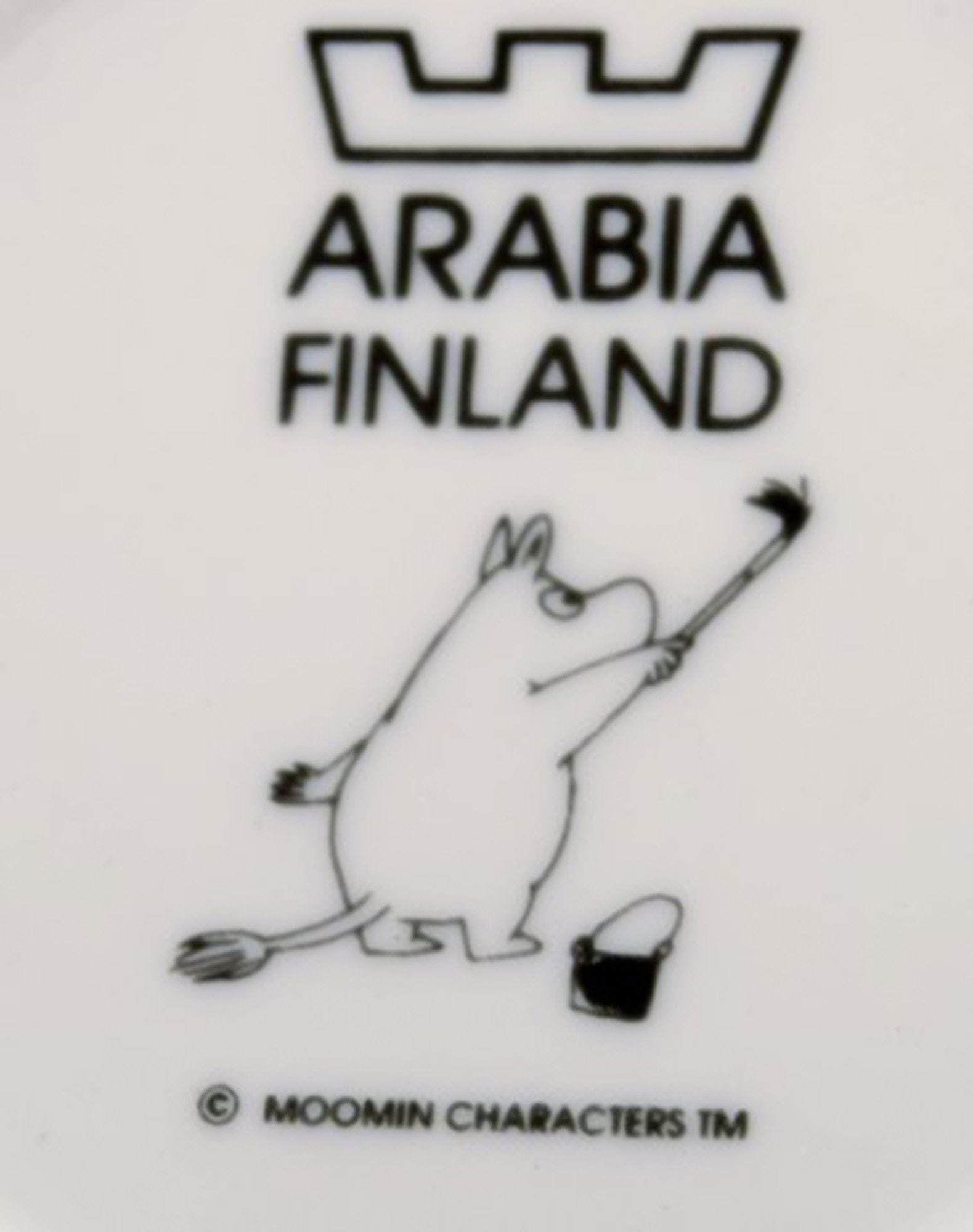 Arabia, Finland. Two cups in porcelain with motifs from "Moomin". Late 20th century. - 4