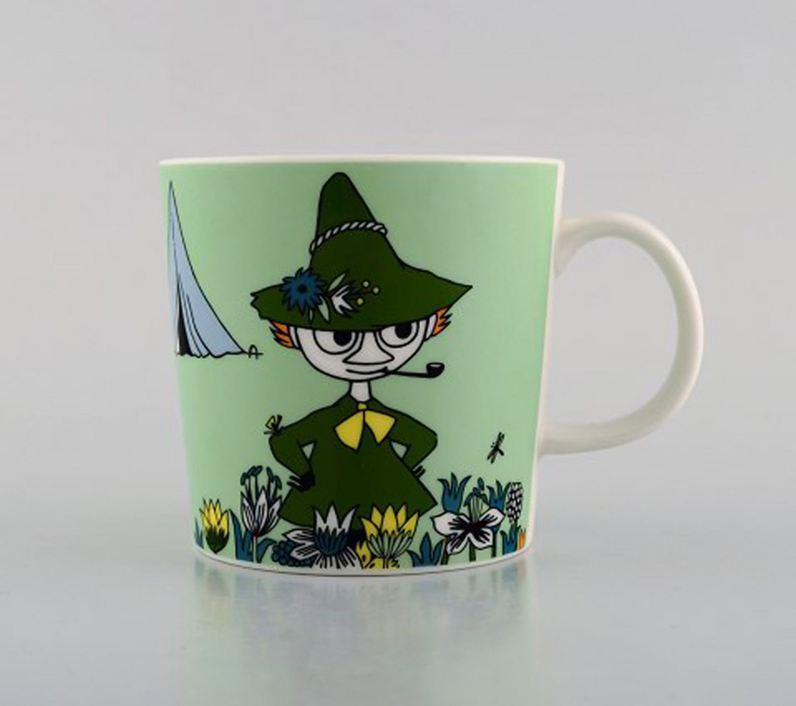 Arabia, Finland. Two cups in porcelain with motifs from "Moomin". Late 20th century. - 4