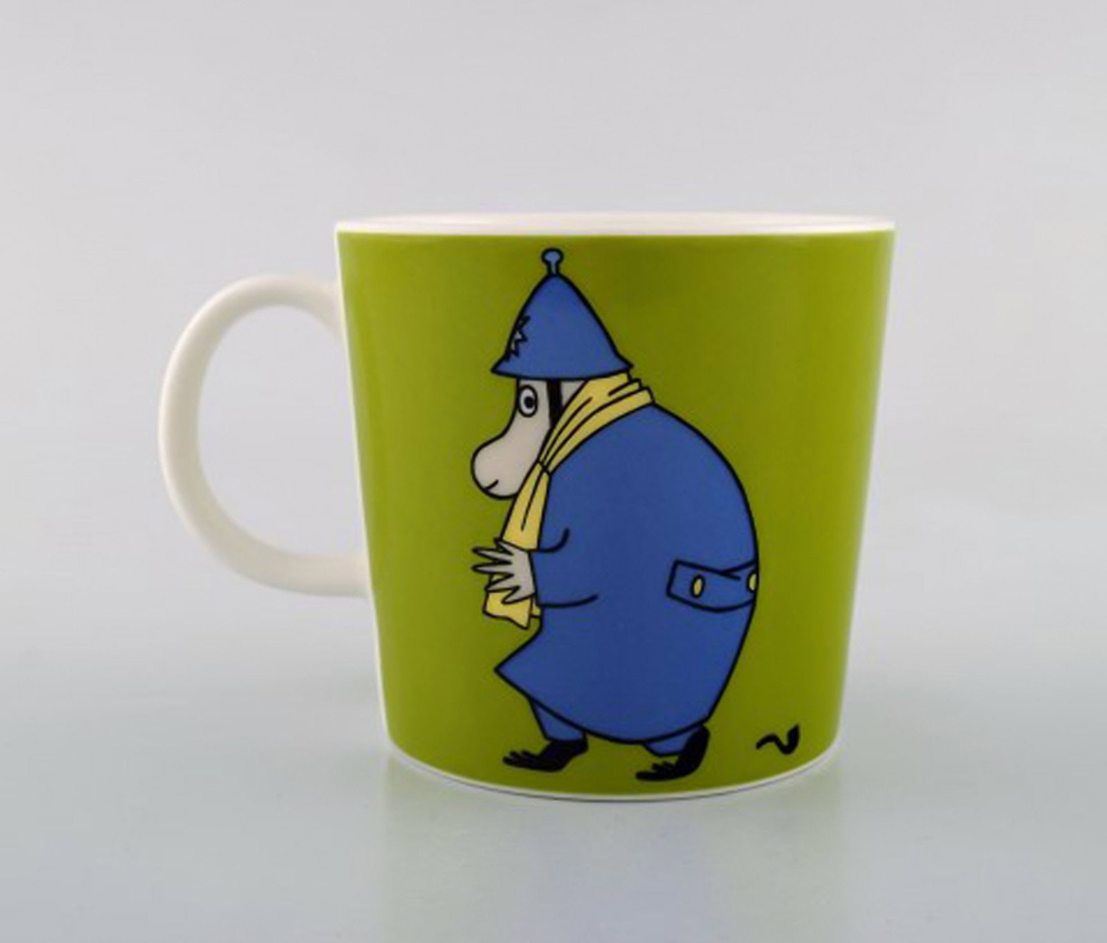 Arabia, Finland. Two cups in porcelain with motifs from "Moomin". Late 20th century. - 3