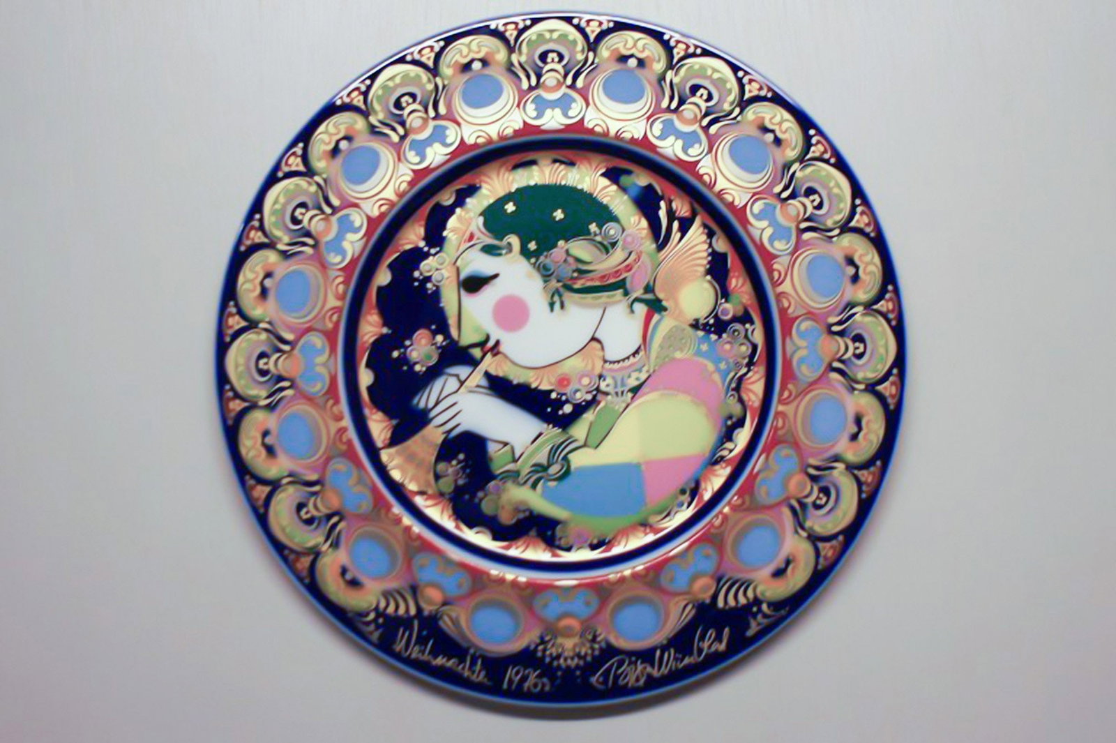 Rosenthal Wiinblad Christmas plate from 1976.: Brand: Rosenthal Rosenthal Wiinblad Christmas plate from 1976. Reserve: $49.00 Shipping: Domestic: Shipping rates are determined by destination International: Foreign shipping rates are determined by