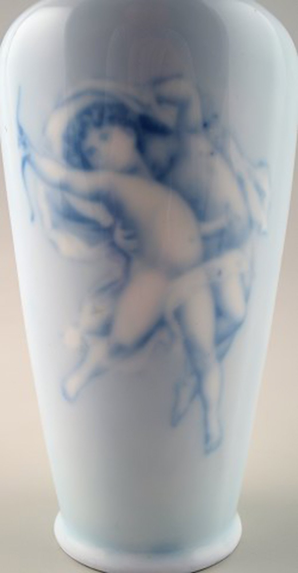 Rosenthal "Copenhagen" porcelain vase decorated with angels. - 3