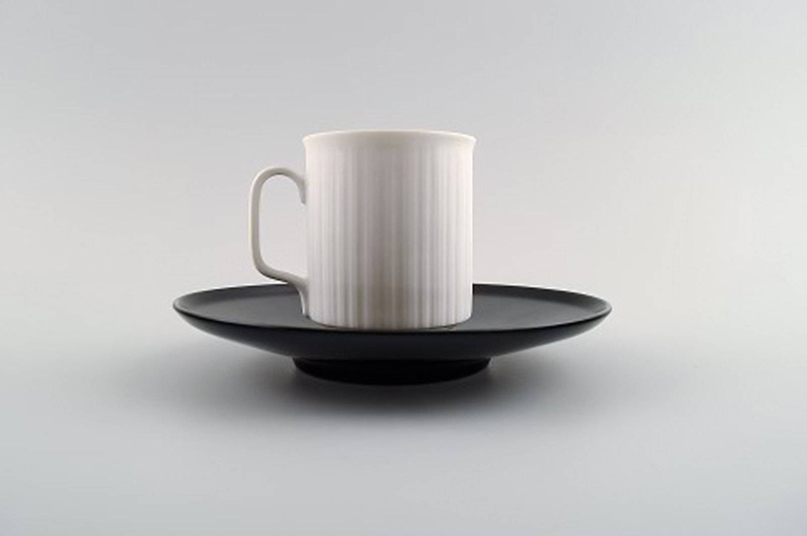 Tapio Wirkkala for Rosenthal Studio-line Porcelaine noire, 6 person mocha service in black and white - 3