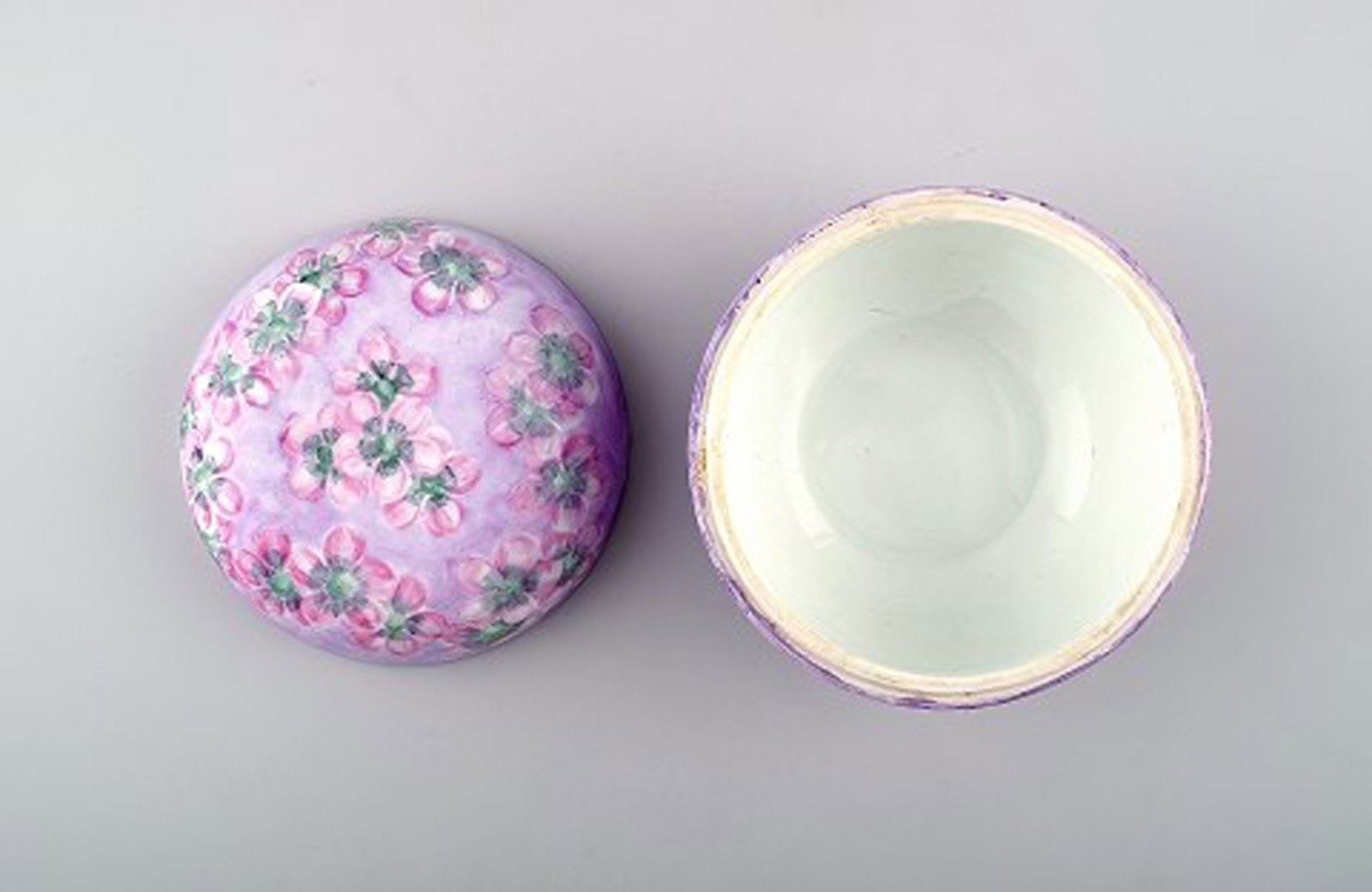 Rosenthal lidded jar / jewelry box, hand painted. - 4