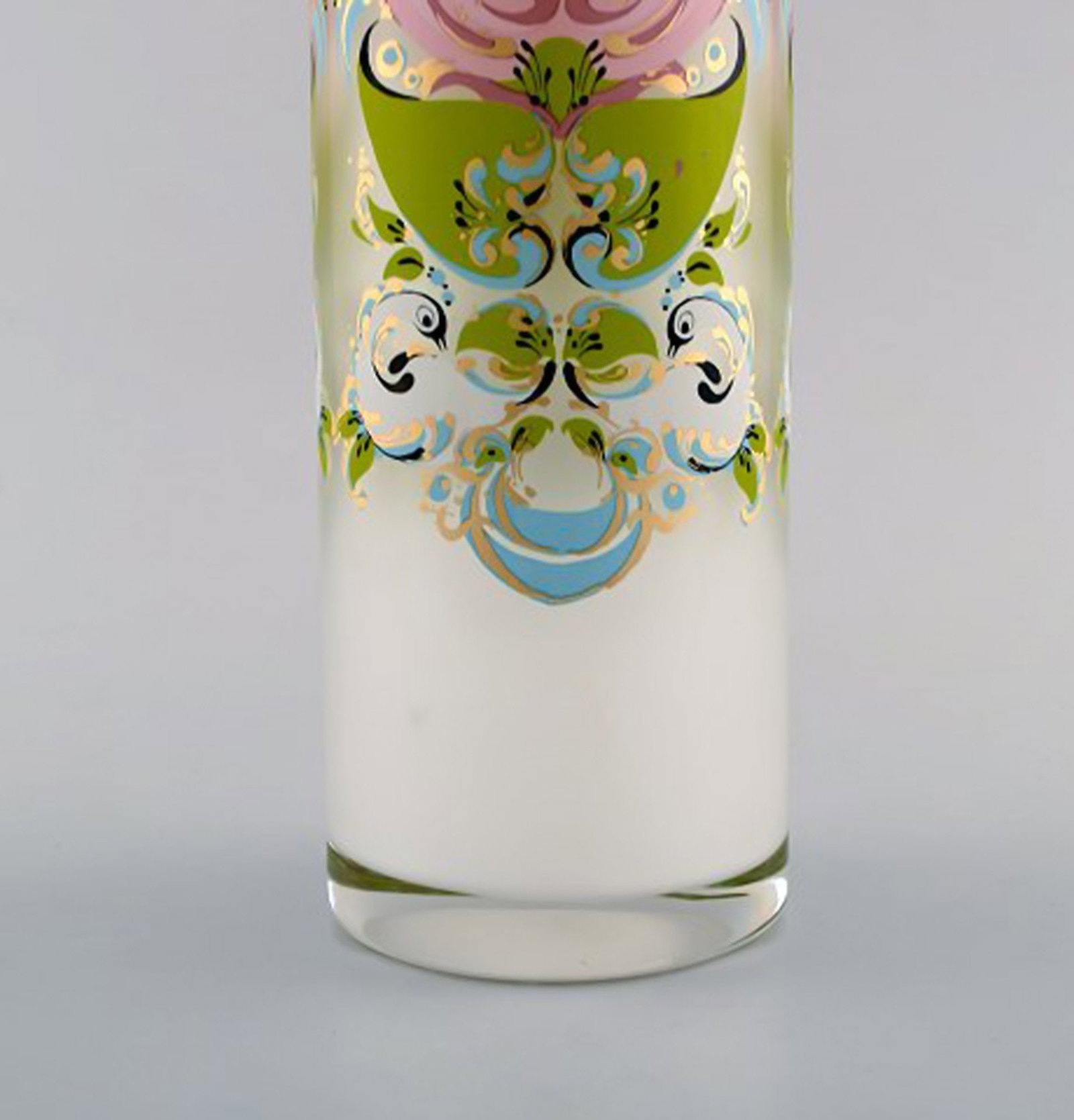 Bjørn Wiinblad for Rosenthal Studio Line. Art glass vase decorated with flowers and swans. - 5