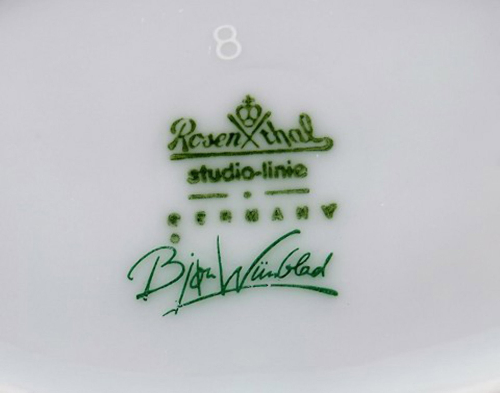 Bjørn Wiinblad for Rosenthal Studio Line. Porcelain vase decorated with woman and flowers. - 5