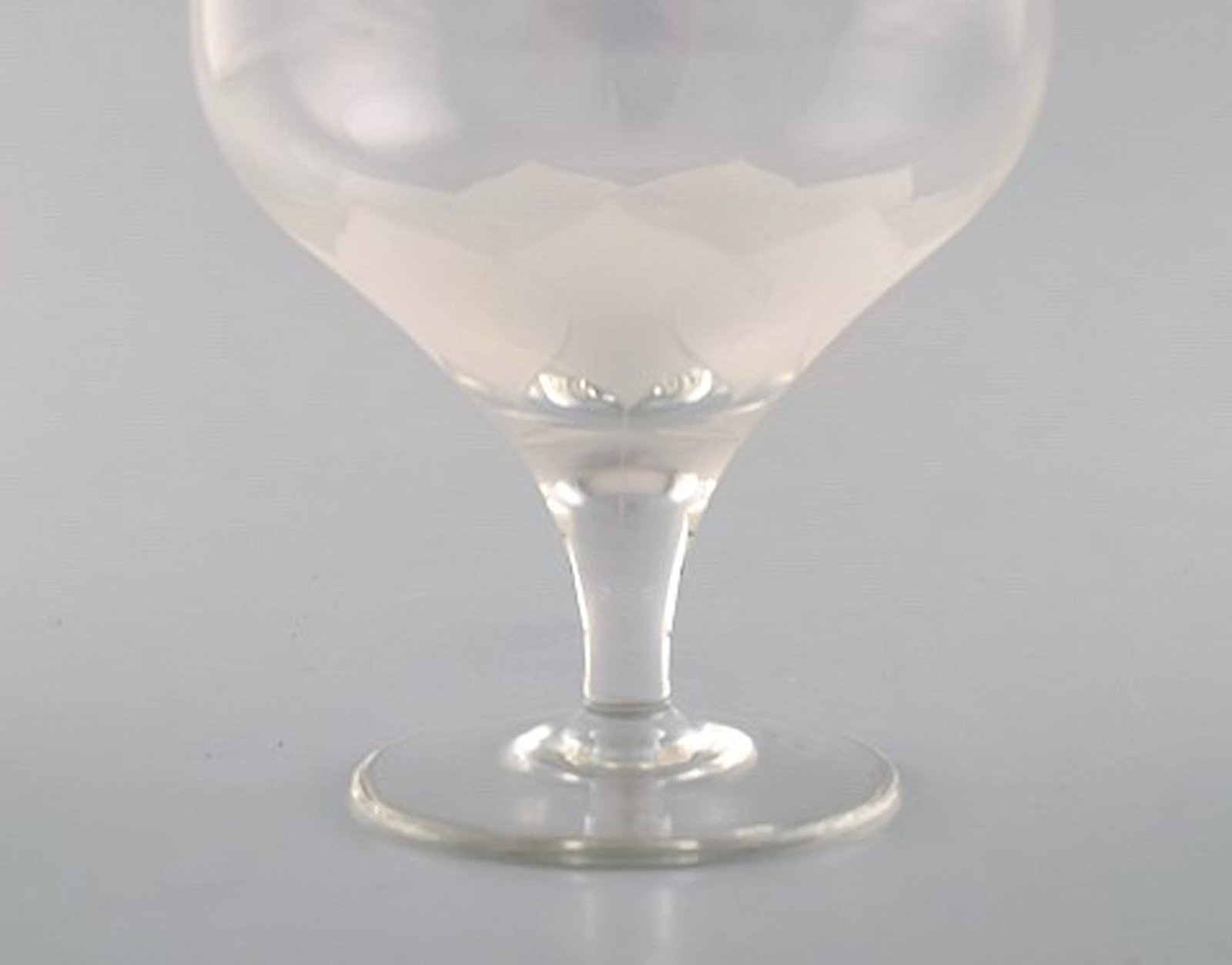 Bjørn Wiinblad (1918-2006) for Rosenthal. "Lotus" glass in clear art glass decorated with lotus - 4