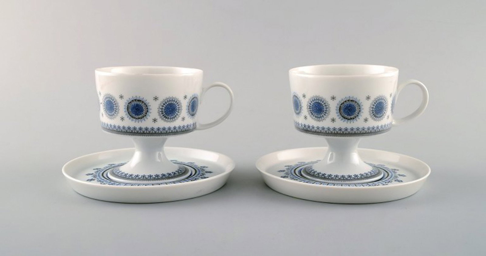 Tapio Wirkkala for Rosenthal. Two "Ice Blossom" coffee cups with saucers. 1980's.: Brand: Rosenthal Tapio Wirkkala for Rosenthal. Two "Ice Blossom" coffee cups with saucers. 1980's. Reserve: $95.00 Shipping: Domestic: Shipping rates are determined by destination International: Forei