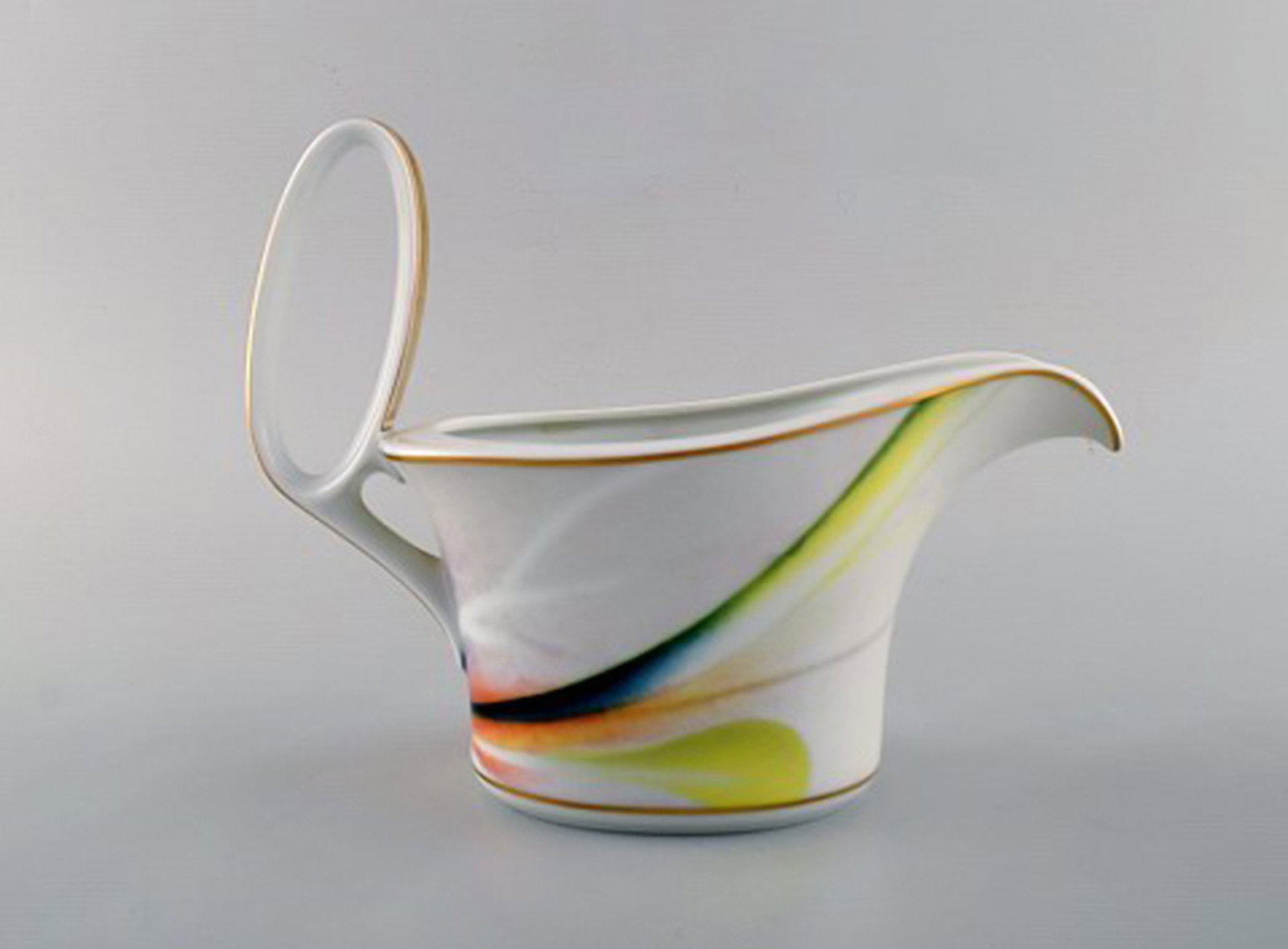 Paul Wunderlich for Rosenthal. Large "Mythos" sauce boat with saucer in porcelain. 1980 / 90's. - 3
