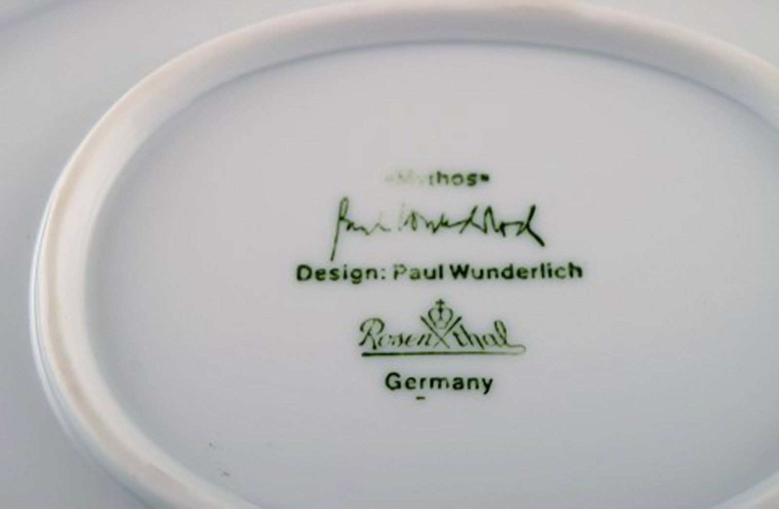 Paul Wunderlich for Rosenthal. Large "Mythos" sauce boat with saucer in porcelain. 1980 / 90's. - 5