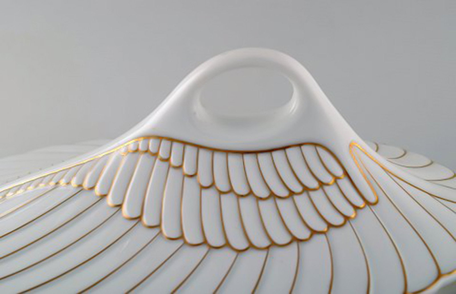 Paul Wunderlich for Rosenthal. Large "Mythos" porcelain tureen. 1980 / 90's. - 6