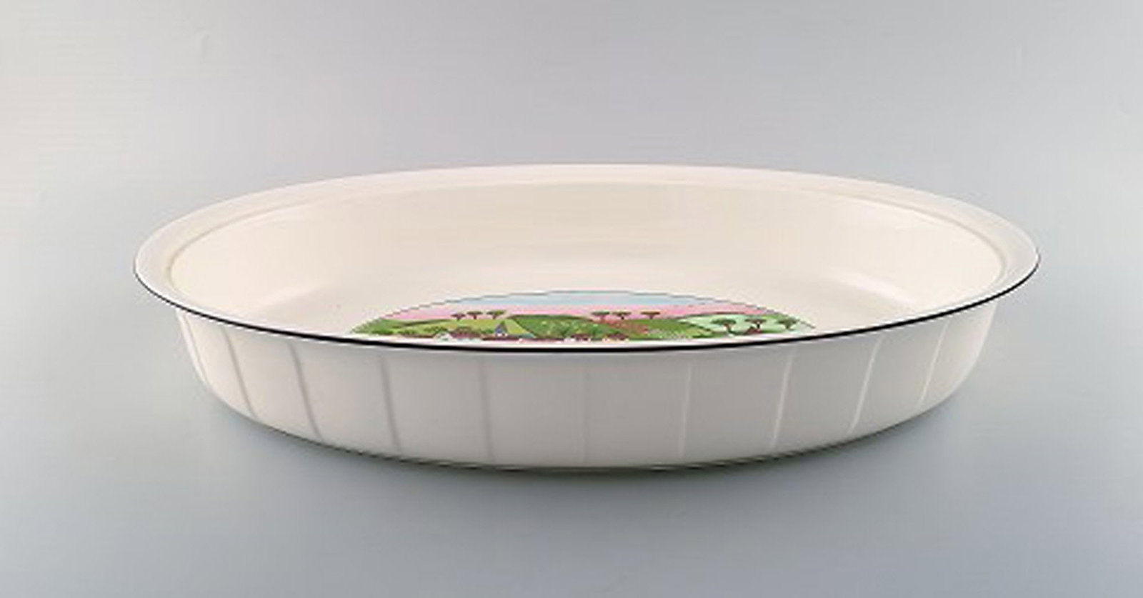 Villeroy & Boch Naif dinner service in porcelain. Oven proof dish decorated with naivist village - 2