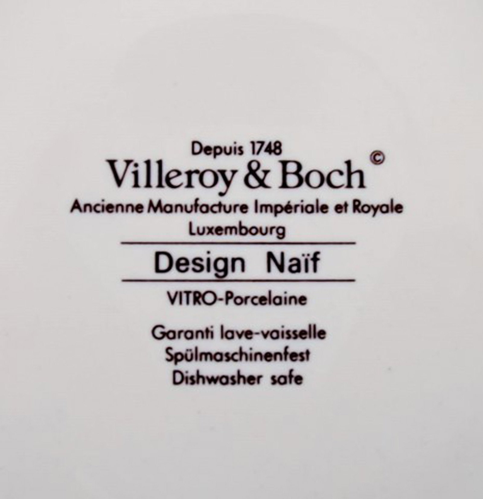 Villeroy & Boch Naif coffee service in porcelain. A set of 10 large cups with saucers decorated with - 7