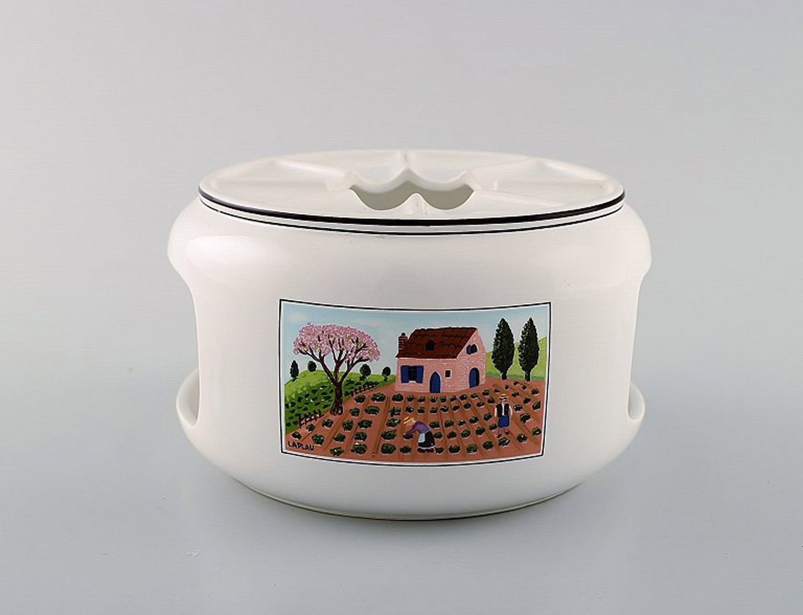Villeroy & Boch Naif tea cozy for tea lights in porcelain decorated with naivist village motifs.: Brand: Villeroy & Boch Villeroy & Boch Naif tea cozy for tea lights in porcelain decorated with naivist village motifs. Reserve: $140.00 Shipping: Domestic: Shipping rates are determined by