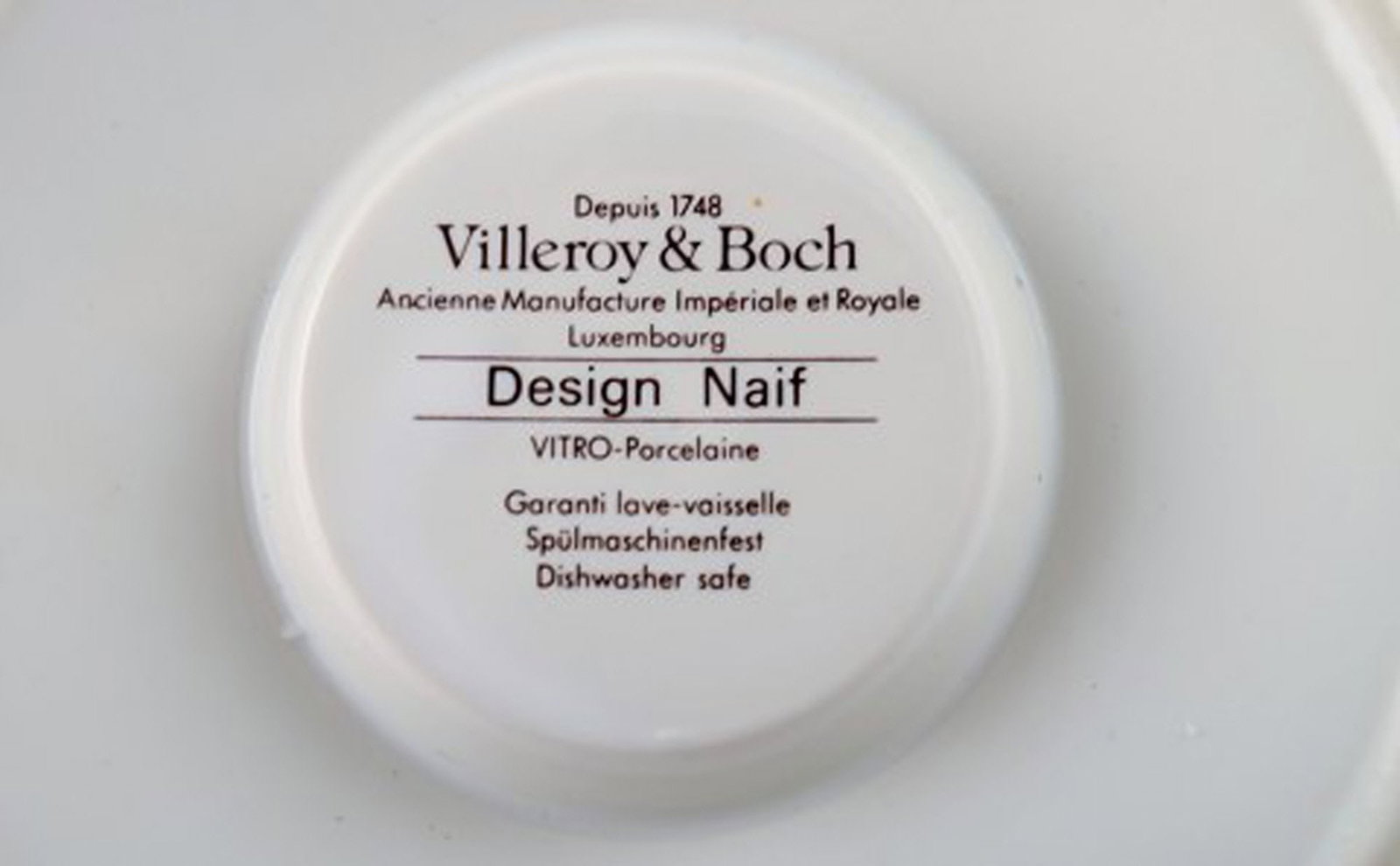 Villeroy & Boch Naif tea cozy for tea lights in porcelain decorated with naivist village motifs. - 5