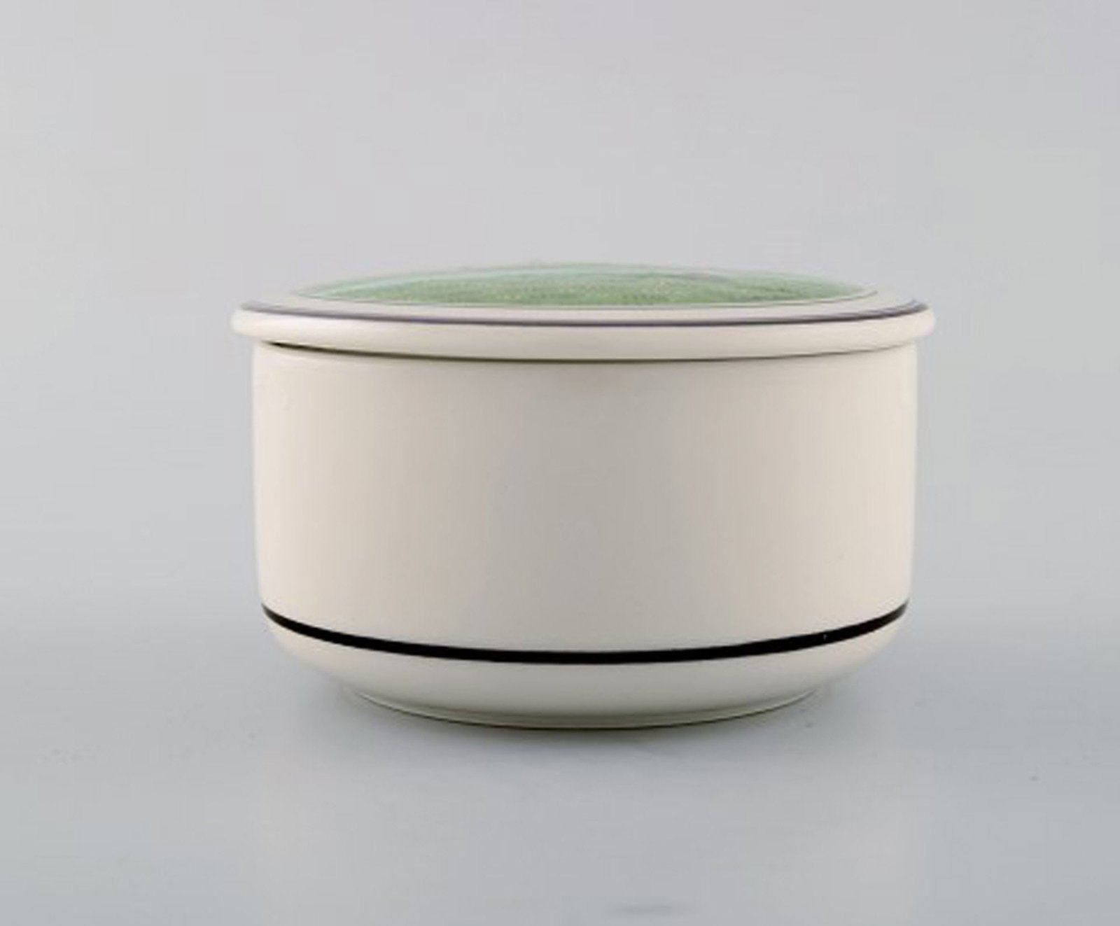 Villeroy & Boch Naif lidded jar in porcelain decorated with naivist village motif. - 3
