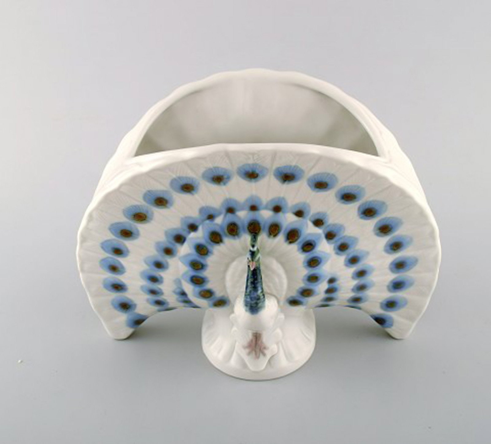 Lladro, Spain. Large vase with peacoks in glazed porcelain. 20th century. - 2