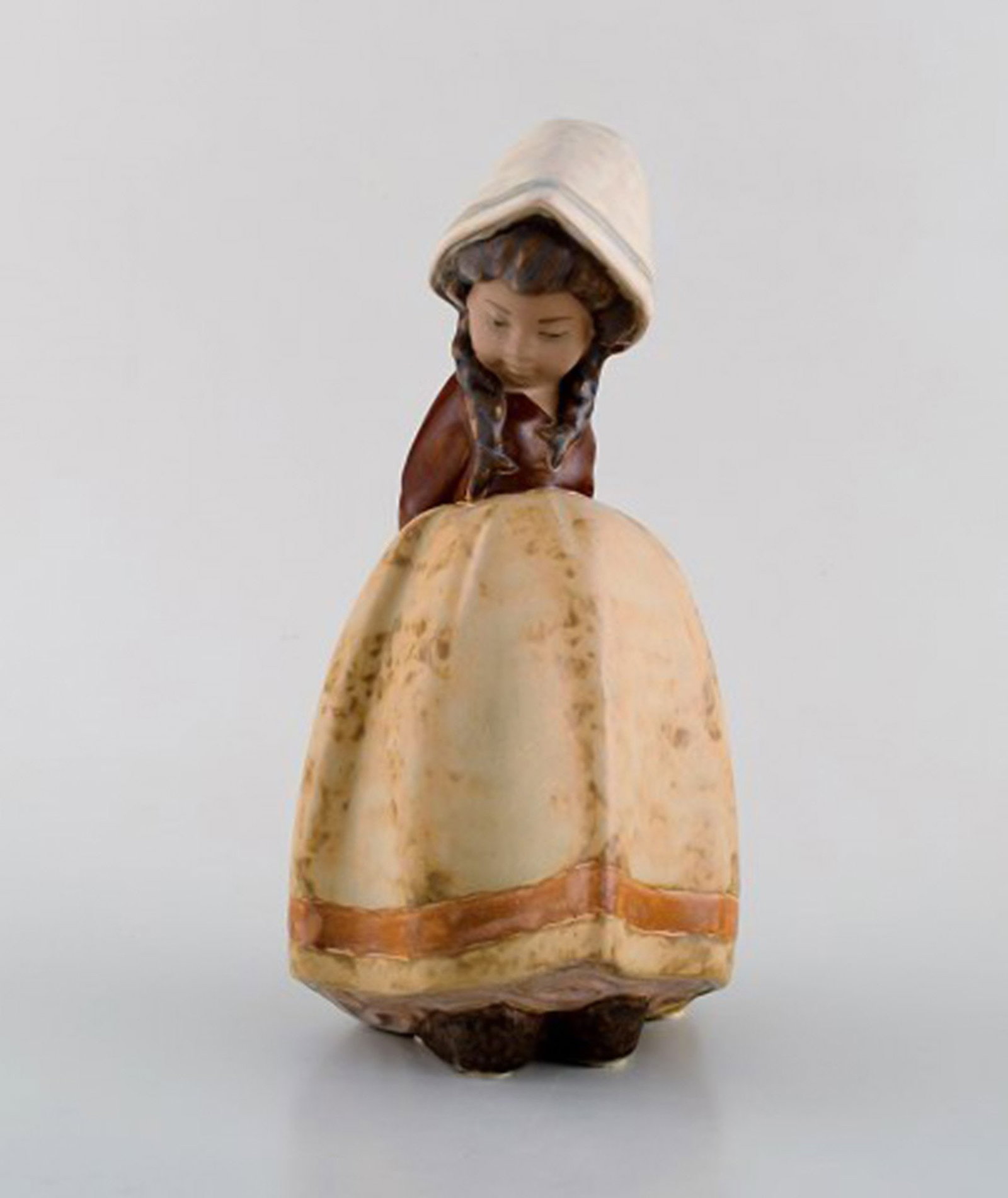 Lladro, Nao and Zaphir, Spain. Five porcelain figurines of children. 1980 / 90's. - 2