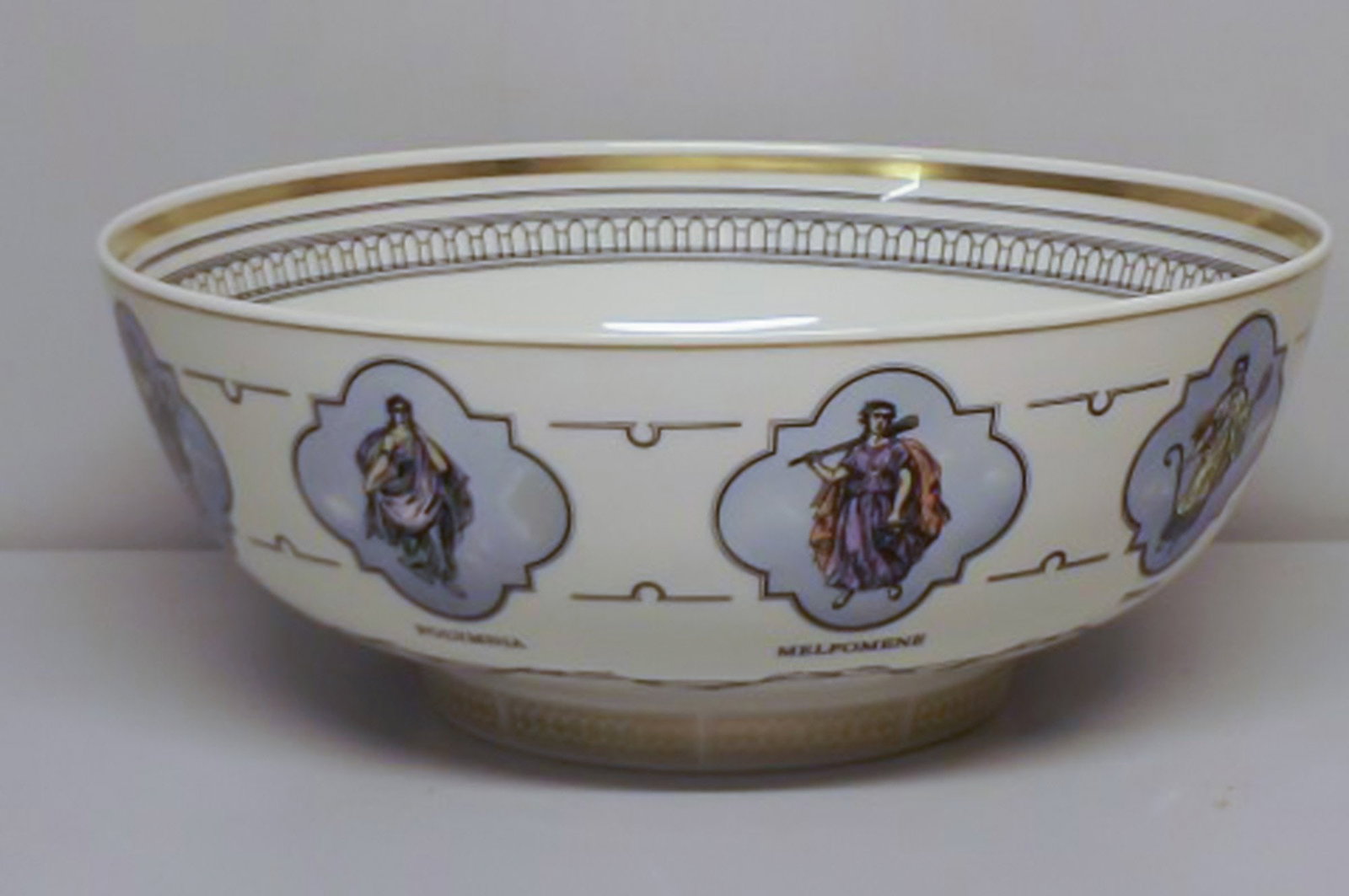 Rare B&G (Bing & Gröndahl) theatre bowl. 1. factory quality, perfect conition.: Brand: Bing & Grøndahl Rare B&G (Bing & Gröndahl) theatre bowl. 1. factory quality, perfect conition. Reserve: $210.00 Shipping: Domestic: Shipping rates are determined by destination
