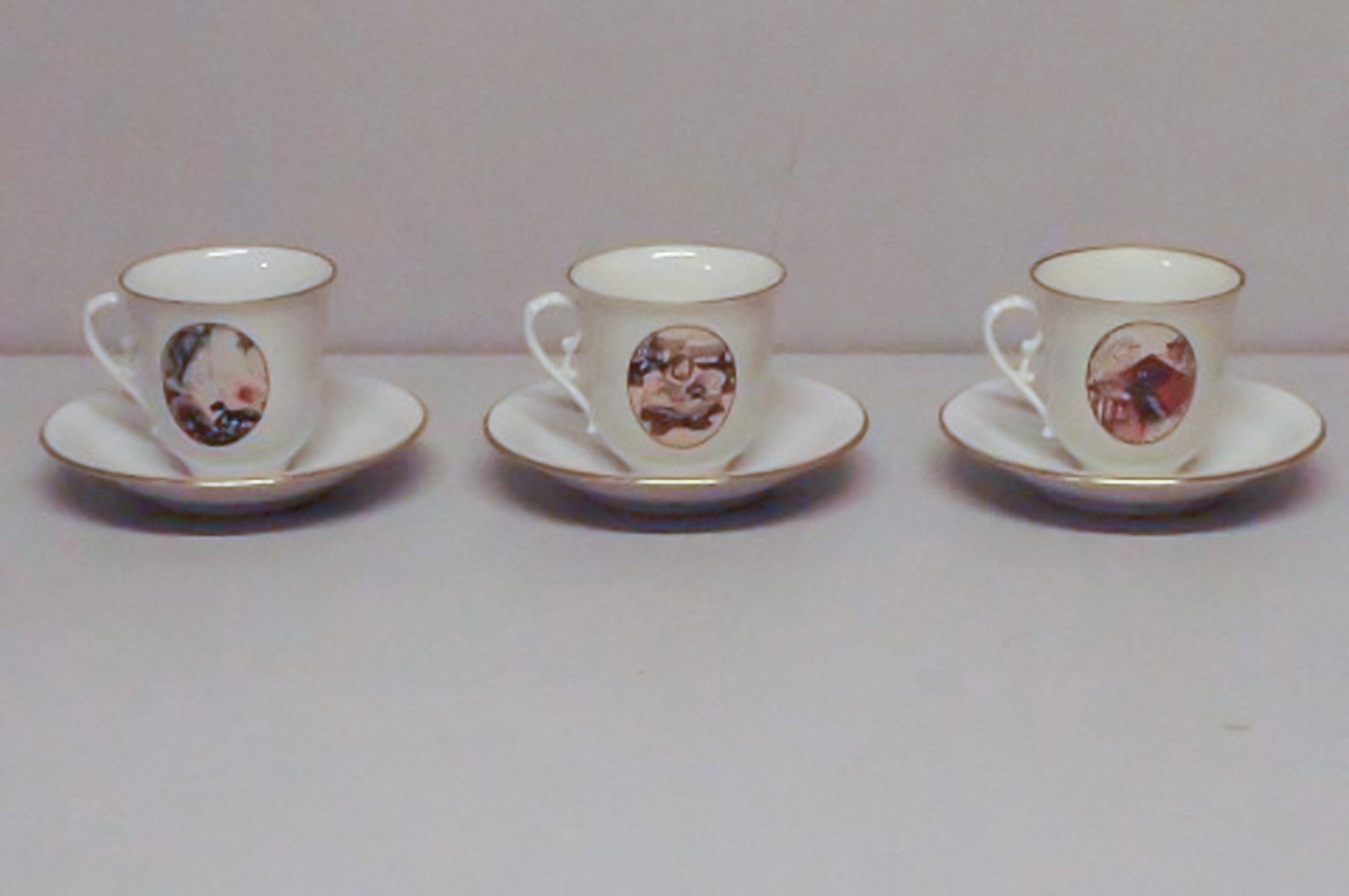 15 p. B & G coffee service. Designs after Carl Larsson's famous paintings. - 3