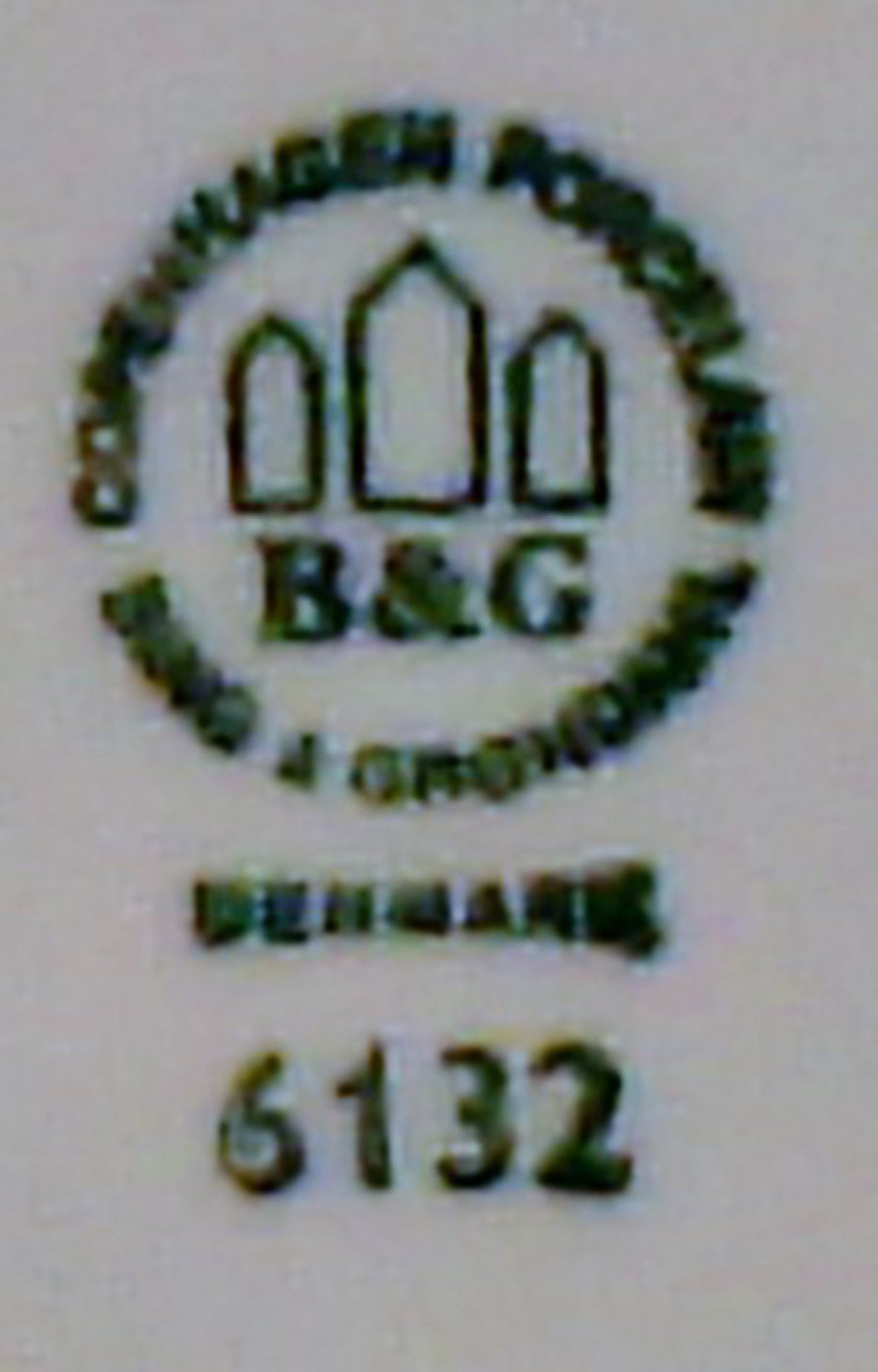 Rare pair of B&G (Bing & Grondahl) bowling pins, number 6132. - 4
