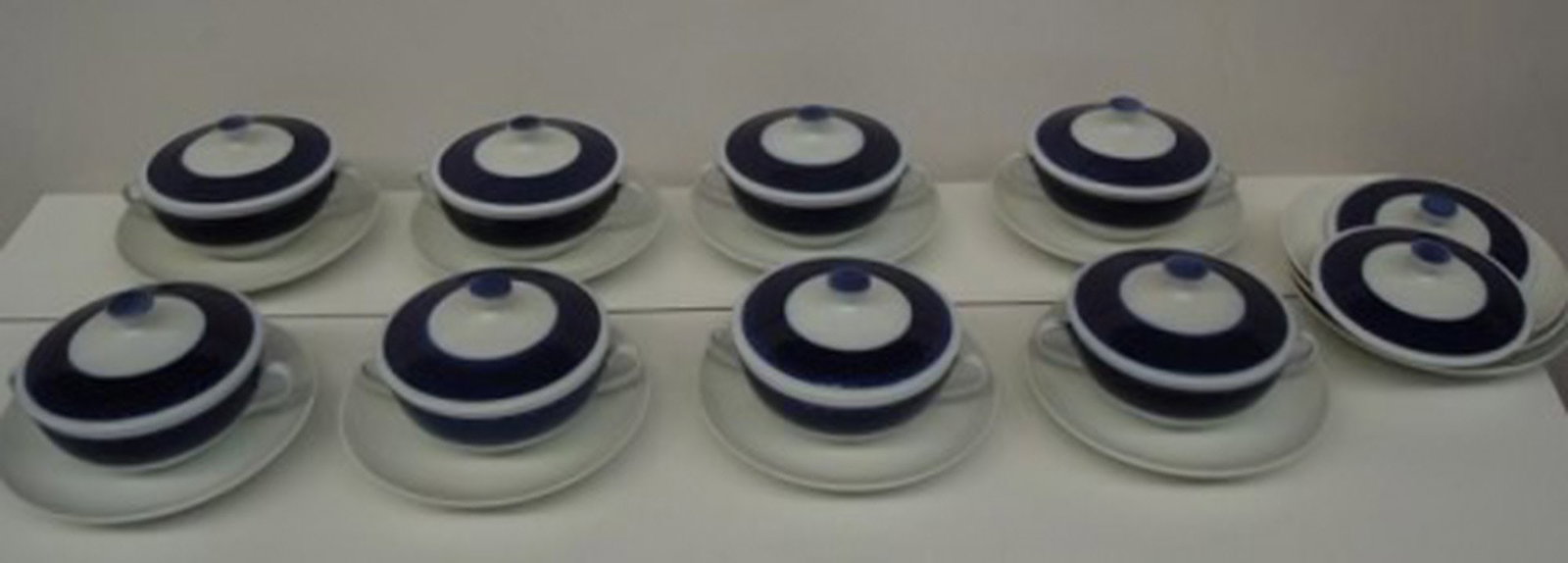 B&G, 8 bouillon cups in dark blue.: Brand: Bing & Grøndahl B&G, 8 bouillon cups in dark blue. Reserve: $294.00 Shipping: Domestic: Shipping rates are determined by destination International: Foreign shipping rates are determined