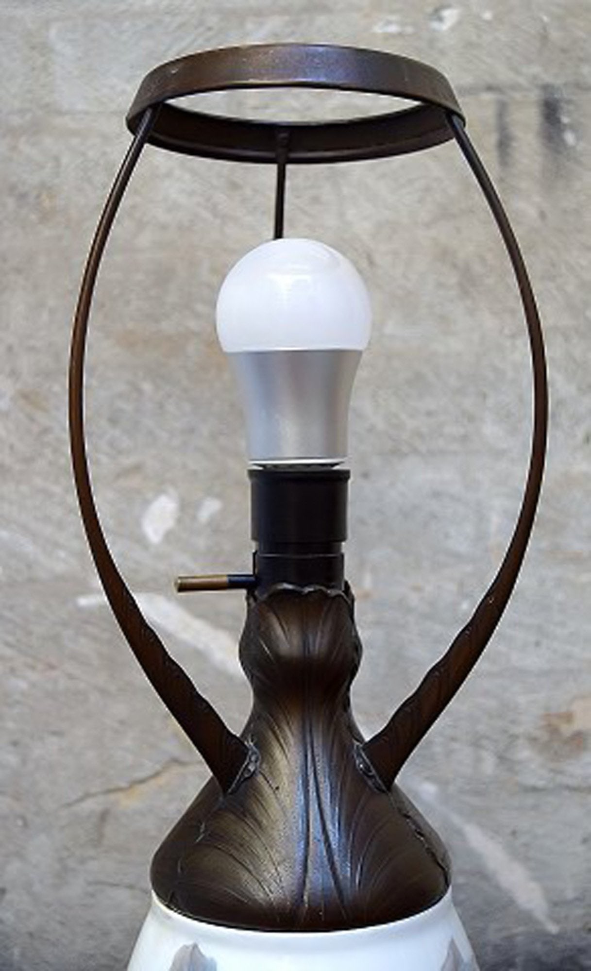 Harald Bing (1848 - 1924) for Bing & Grondahl unique art nouveau table lamp in porcelain. - 3