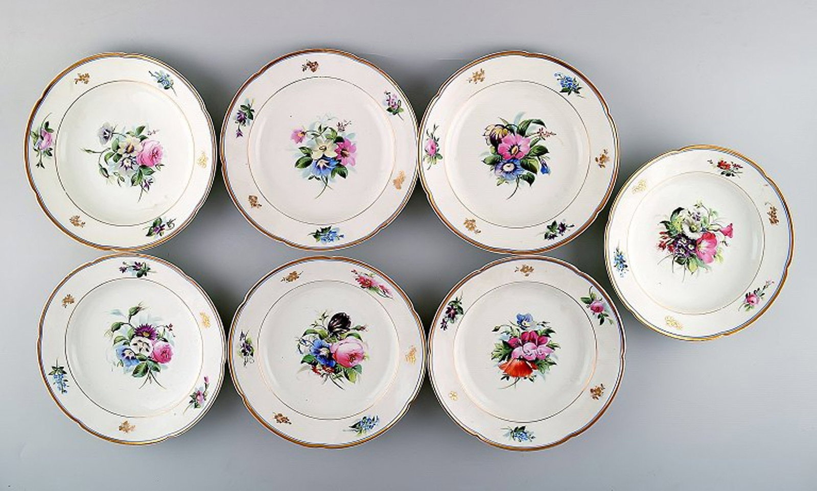 7 antique b&g bing & grøndahl deep plates. Hand painted with flowers.: Brand: Bing & Grøndahl 7 antique b&g bing & grøndahl deep plates. Hand painted with flowers. Reserve: $210.00 Shipping: Domestic: Shipping rates are determined by destination International: