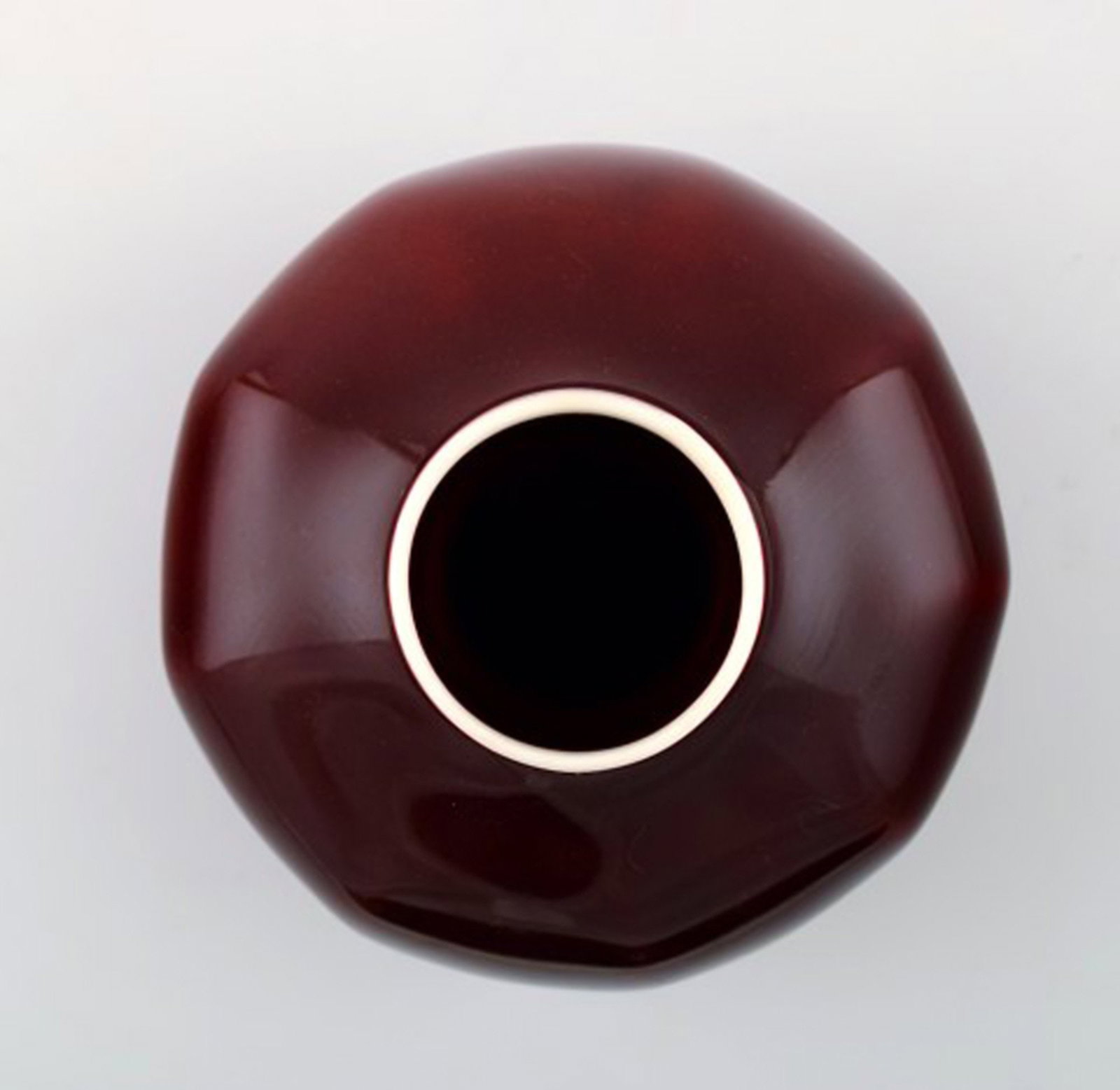 Rare Lisbeth Munch Petersen porcelain vase, Bing & Grondahl. Narrow neck. Denmark mid 20 c. - 5