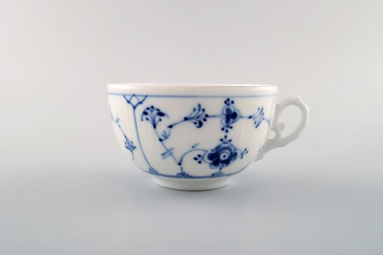 Bing & Grondahl / B&G, Blue Fluted. Coffee cup with saucer. - 2